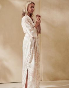 ESSENZA Jula Aurelie Antique white Kimono M